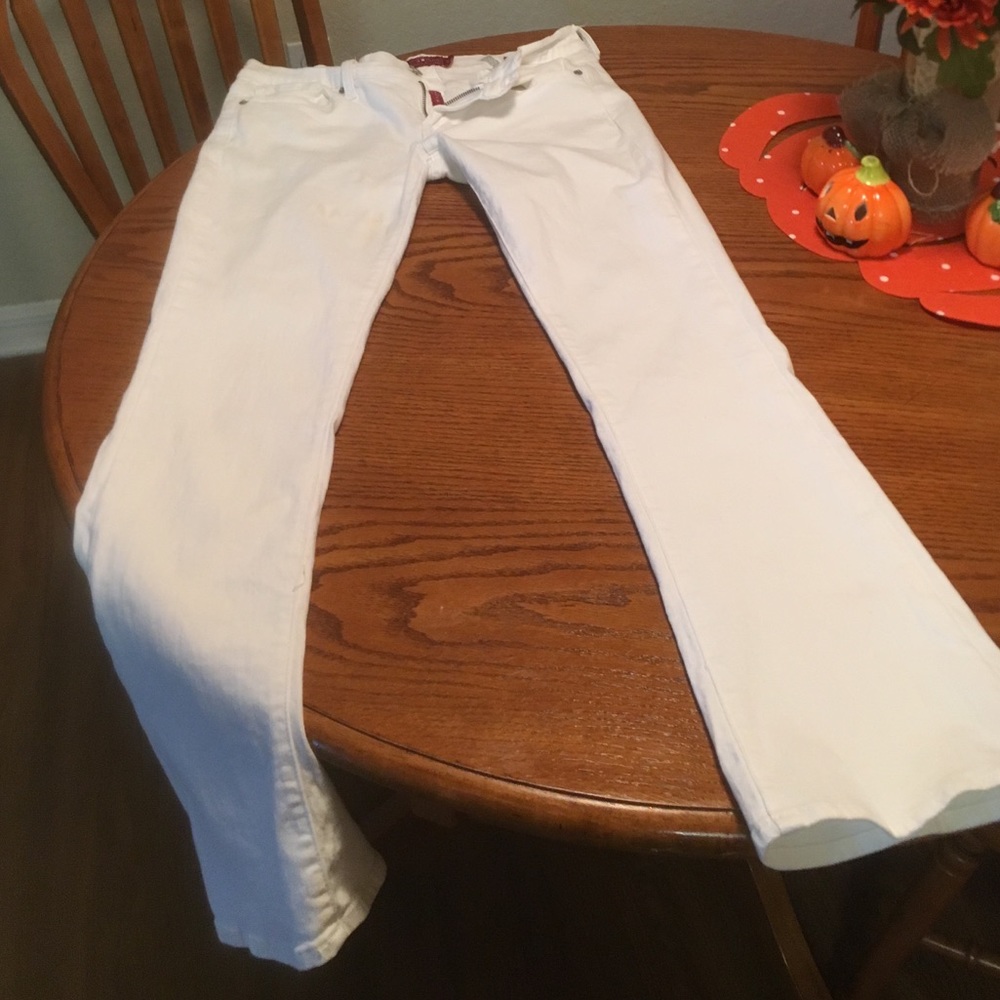 Lucky Brand 🍀  Charlie Baby Boot White Jeans!